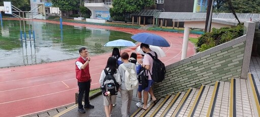 淹水受阻留宿學校 北海岸四校師生安全返家