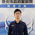 南港警活逮詐欺車手 槓上開花緝獲喪屍煙彈