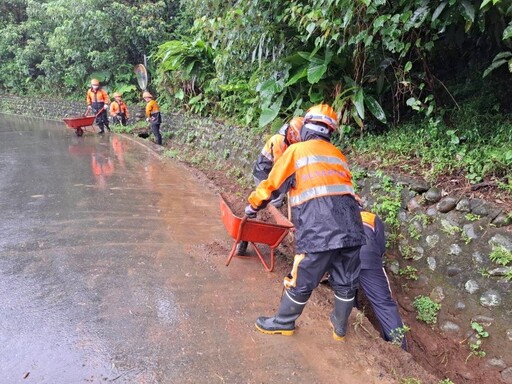 強颱「康芮」強風豪雨 新北10/31暫停垃圾收運