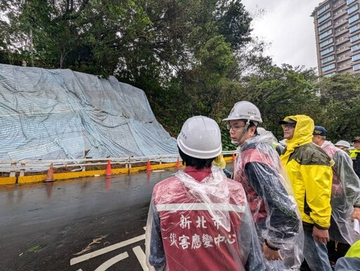 強颱康芮來襲 劉和然視察淡水區復建工程