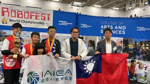 台北小將拿下2024 Robofest世界機器人醫療機器人組世界亞軍