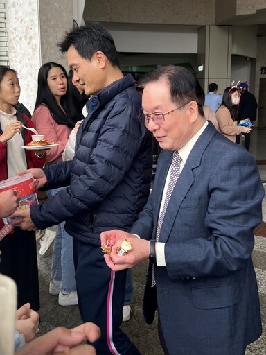 東南科大溫馨聖誕點燈 愛與光的見證攜手祝福未來