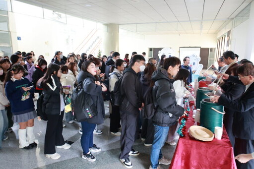 臺北大學舉辦歐趴粥活動 祝同學期末考歐趴