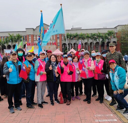 新竹榮服處偕榮欣志工兵分二路 同步歡慶縣市114年元旦升旗