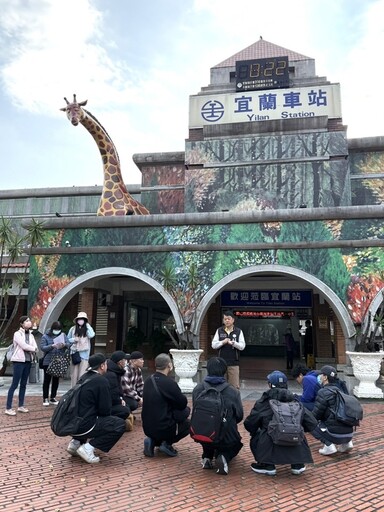 歡送入營 宜蘭軍服站祝平安結訓