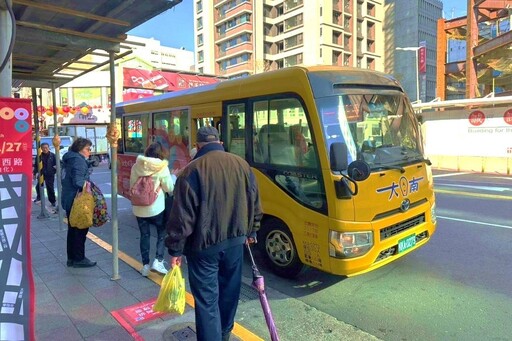 迪化商圈年貨大街30週年盛大開幕 大同分局交通疏導獲好評