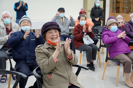 安養無依老人逾半世紀 朱惕之慰訪台灣天主教安老院