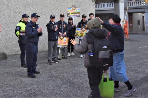 開學日護童 金山警保護學童安全辦理識詐宣導