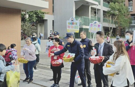 開學囉 南港警加強交通疏導及交安宣導