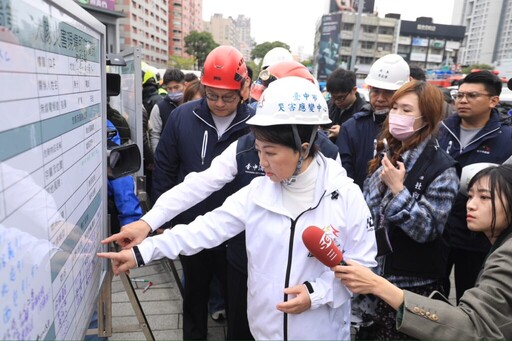 中市新光三越氣爆 盧秀燕趕至現場全力救災