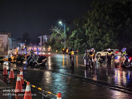 成功鎮元宵節陣頭遶境祈福活動 警民合力圓滿進行