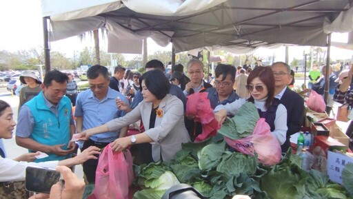 雲林天菜嘉年華 國道party time！張麗善向遊客促銷春日尚青農產