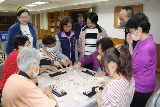 銀髮俱樂部先修班掀熱潮 桃園訪團新北取經