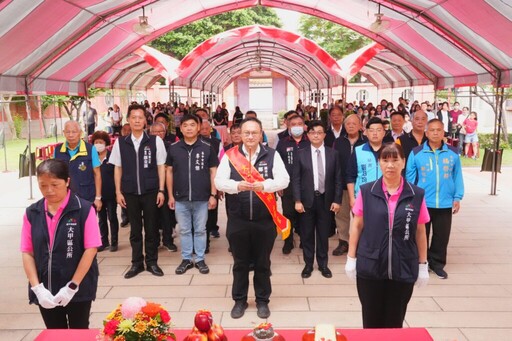 期盼登科及第 百位考生齊聚大甲文昌祠祈福