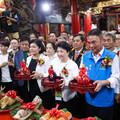 白沙屯媽祖徒步北港進香啟程 盧秀燕赴拱天宮恭請登轎