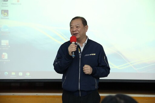 新莊警志工訓練 廖訓誠頒服務20年獎狀