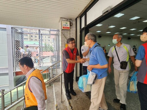 設助聽器、配鏡專區 新北榮服分區座談貼心溫馨
