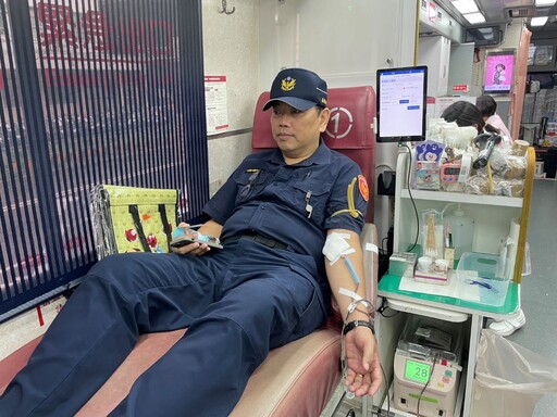 捐熱血獻愛心 基隆港警攜手港務公司活動豐