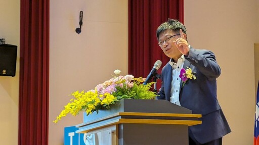 台電北南區處長交接 楊顯輝榮退 林蒼喬接棒