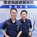 深夜外籍女學生Ubike累卡上坡 南港警熱心助人展溫情