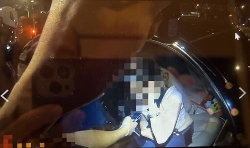 攔查未繫安全帶 海山警當場逮四條通緝犯