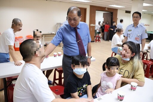 新竹監獄秋節懇親面對面 400收容人親情流露享天倫