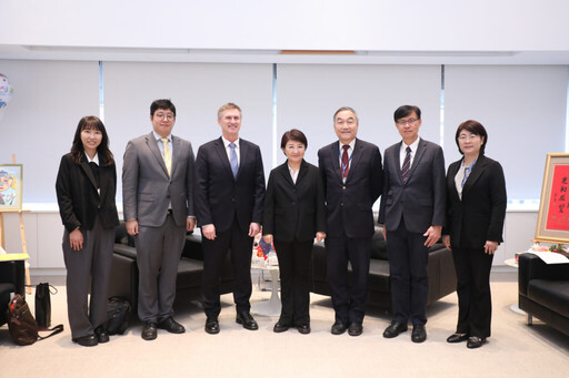 紐西蘭代表梁思齊訪中市府 盧秀燕盼深化台紐經貿與教育文化交流