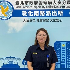 油盡車熄陷車陣 大安警援手助民避免危害