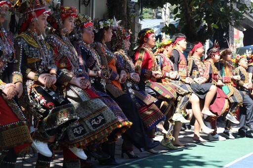 多納黑米季盛大登場 祭典線上看全程直播 青年會領聖火開道 族人齊聚慶豐收