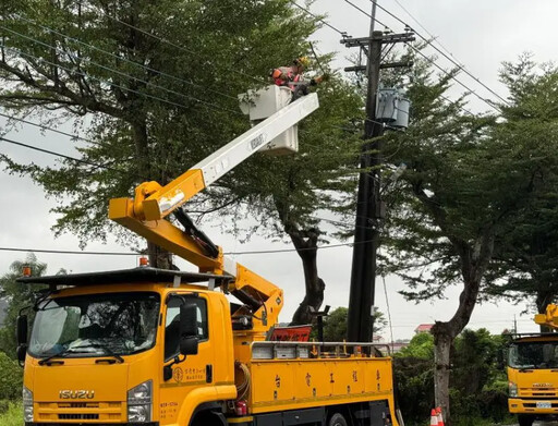 台電鳳山區營業處全力搶修復電