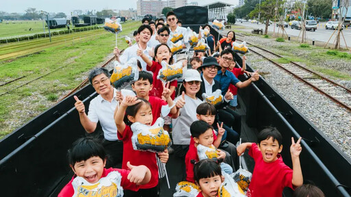 百年鐵道濱線觀光列車「哈瑪星號」啟售