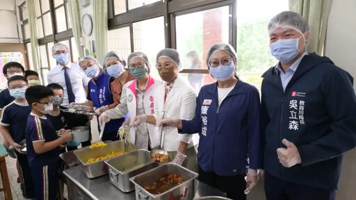 高市議員訪視國小食農教育與學校午餐