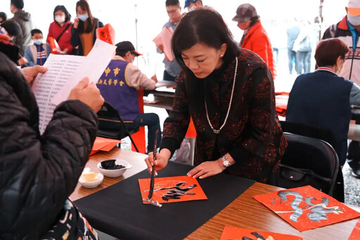 台中孔廟迎春揮毫 前200名可獲開門見喜禮物