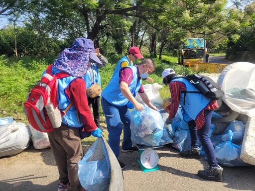 響應世界水日 南市鹽水溪清出230公斤垃圾