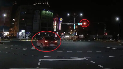 紅燈左轉害摔車還落跑 警秀影像紀錄打臉