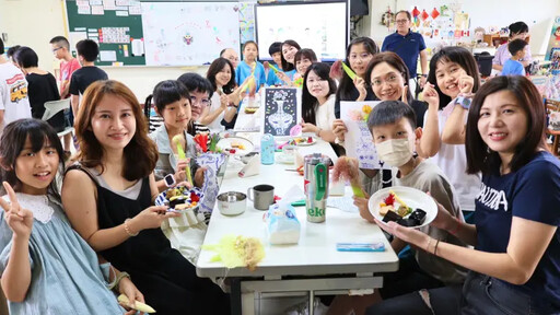 送媽媽五星大餐 新上國小開健康五色輕食趴