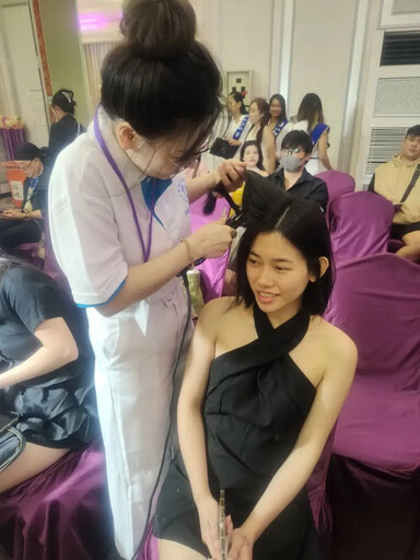 2025紋繡美甲美容鑑定賽登場逾百人競技交流