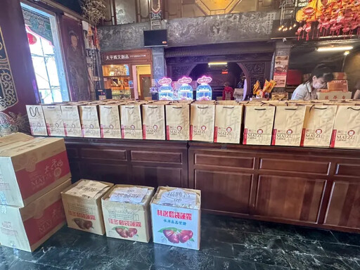 台中福華攜手百年福興宮端午送出逾萬愛心粽