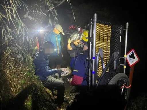 領隊玉山攻頂途中突發病 警消漏夜搶救送醫