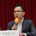 批高雄人用肺發電 林智鴻：柯志恩搞雙標