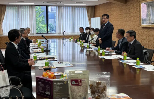 開拓市場 黃偉哲與札幌丸井三越等暢談交流