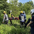 七旬果農山區癱倒失聯 警民烈日搜山送醫