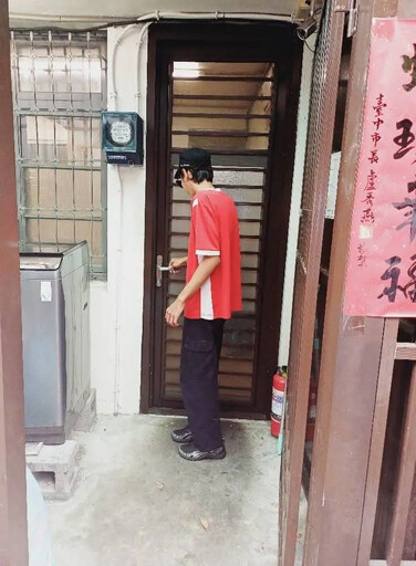 台版不存在的房間!21歲男遭軟禁10多年
