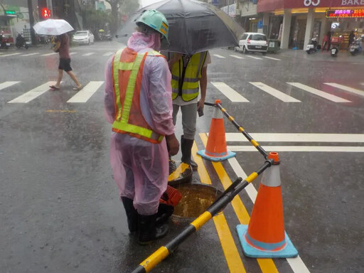 無懼風雨確保排水 中市查勘排水系統無阻塞