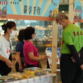 食農市集「書與農」的小宇宙等民眾尋寶