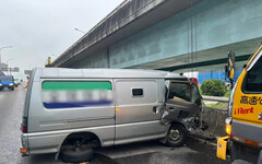 新莊運鈔車疑機械故障 失控衝對向釀3人傷