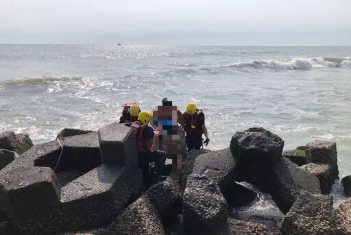 國小畢業生海邊戲水 3人落水、目前1人失蹤