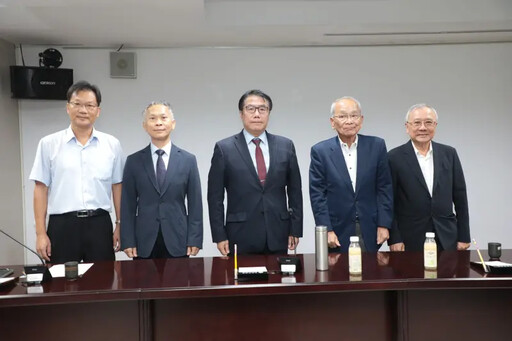 日本蓬萊會代表篠原徹訪黃偉哲
