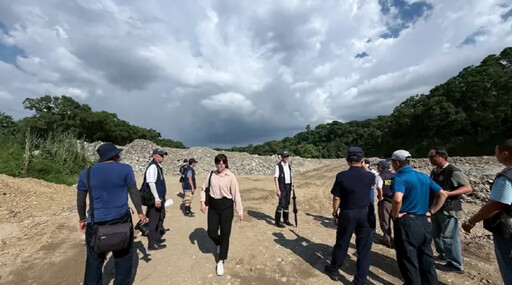 美濃盜採砂石案 橋檢查扣怪手15台