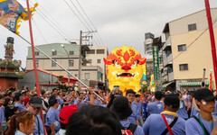 火獅燒化祈福！高雄左營萬年季圓滿閉幕
